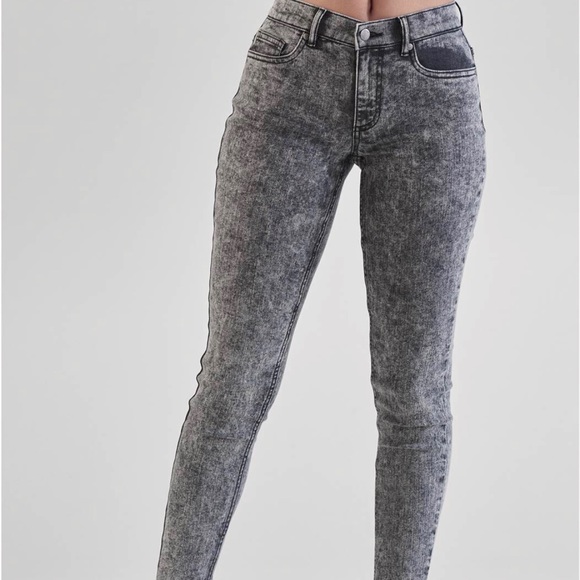 Black BDG Jeans Urban Outfitters NWT - Picture 2 of 2